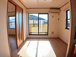 フランメゾンI 202 2階2DKのリビング/ダイニング