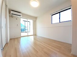 エテ・アヴニール 201 2階3LDKのリビング/ダイニング