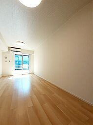 トワイライト 102 1階1LDKのリビング/ダイニング