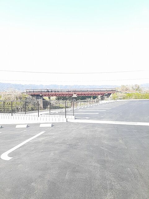 5 / 11