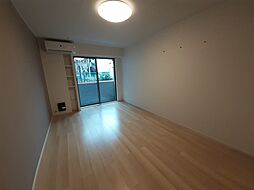 ハイドレンジア 102 1階1Kのリビング/ダイニング