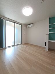 シャルロット本宮　壱番館 102 1階ワンルームのリビング/ダイニング