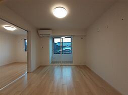 アイプレイス敦賀 205 2階2LDKのリビング/ダイニング