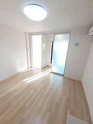 エトワール 102 1階ワンルームのリビング/ダイニング