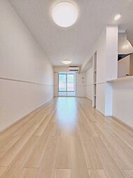 アベリア 104 1階1LDKのリビング/ダイニング