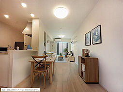 アドラブールＣ 102 1階1LDKのリビング/ダイニング