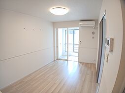 ボーリヴィエールIII 102 1階1LDKのリビング/ダイニング