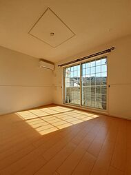 ｓｔｅｌｌａｒ　II 105 1階1LDKのリビング/ダイニング