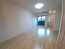 リード・ブロッサム　Ｂ 201 2階1LDKのリビング/ダイニング