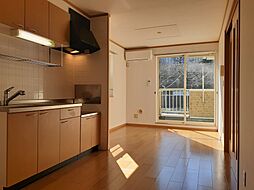 プリマヴェーラＣ 203 2階2DKのリビング/ダイニング