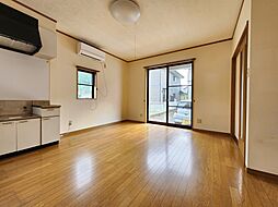 サンファミリーＢ B-2 1階2LDKのリビング/ダイニング