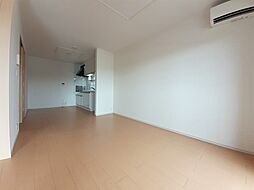 スイート　Ｋ 203 2階2LDKのリビング/ダイニング