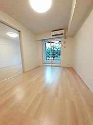 ヴィラフィオーレ　ＵＳＡ　I 104 1階1LDKのリビング/ダイニング