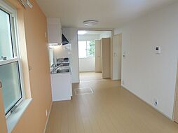 アーバン・スクェアＣ 101 1階1LDKのリビング/ダイニング