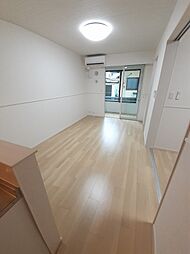 ロータス 103 1階1LDKのリビング/ダイニング