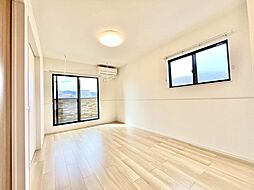 スカイスターいぶすき　Ａ 202 2階2LDKのリビング/ダイニング