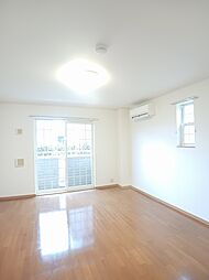 アール・ド・ヴィーヴルＣ 103 1階ワンルームのリビング/ダイニング