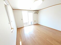 フェヴァレイトプレイス 101 1階ワンルームのリビング/ダイニング