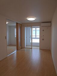 呉竹ヒルズIII 204 2階2LDKのリビング/ダイニング