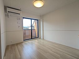 ホーク・ＦＴII 102 1階2LDKのリビング/ダイニング