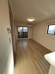 リデアル三川　Ｂ 204 2階2LDKのリビング/ダイニング