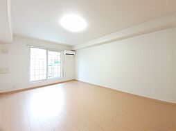 グランディールＣ 202 2階1LDKのリビング/ダイニング