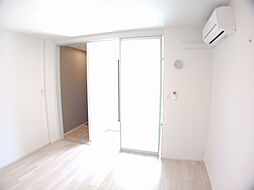 ラポールVII 104 1階ワンルームのリビング/ダイニング