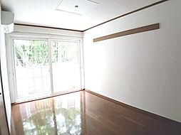 レジデンスオリーブII 103 1階2DKのリビング/ダイニング