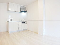 カノン 102 1階1LDKのリビング/ダイニング