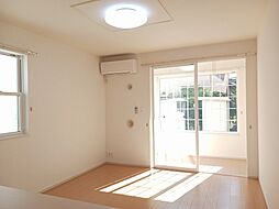 ニューシティ鍋田 102 1階1LDKのリビング/ダイニング