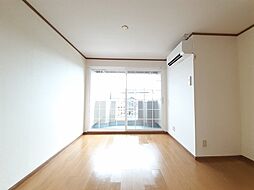 フローラ・ガーデン 202 2階2LDKのリビング/ダイニング