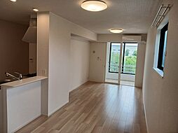 アップヒルズI 101 1階1LDKのリビング/ダイニング