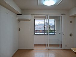 フォレスタ　デ　フィオ−レ 203 2階1LDKのリビング/ダイニング