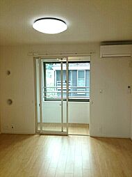 エバーグリーン月見 201 2階1LDKのリビング/ダイニング