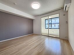 モダン・カーサ 106 1階1Kのリビング/ダイニング