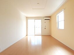 ドムス・ウィスタリアI 103 1階1LDKのリビング/ダイニング