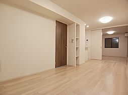 スクエアガーデン 103 1階1LDKのリビング/ダイニング