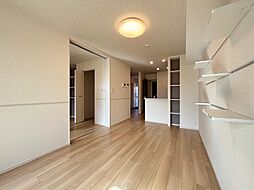 エトワール　Ｄ 102 1階1LDKのリビング/ダイニング