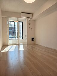 シャン・ド・フルールVII 103 1階1LDKのリビング/ダイニング