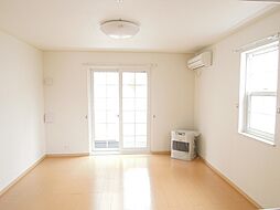 グランツエアリーII 105 1階ワンルームのリビング/ダイニング