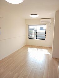 ハリーズコートＢ 202 2階1LDKのリビング/ダイニング