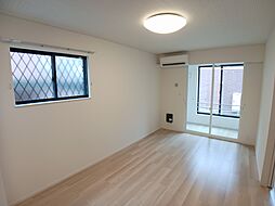 サンシャイン北六甲 101 1階1LDKのリビング/ダイニング