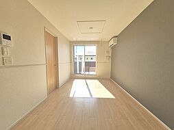 ラック・ド・ルーナI 202 2階2LDKのリビング/ダイニング