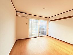 ＫＭヴィレッジII 101 1階2DKのリビング/ダイニング