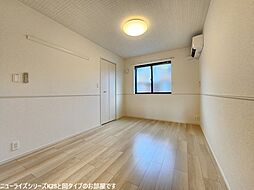 アリス・ＹＣ 102 1階1LDKのリビング/ダイニング