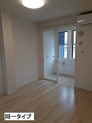 カーサ・コルーテ南 104 1階1LDKのリビング/ダイニング