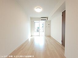 プラウド四屋　II 103 1階1LDKのリビング/ダイニング