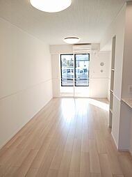 クレストールポート　II 102 1階1LDKのリビング/ダイニング