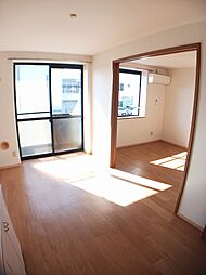 プレミール 202 2階2DKのリビング/ダイニング