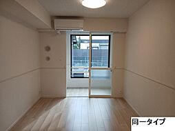 エムズ　グリューエン 102 1階1LDKのリビング/ダイニング